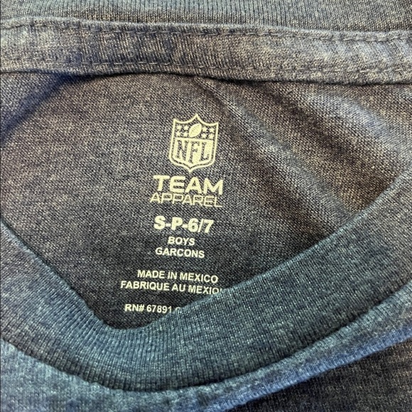 Boys Patriots football teeshirt - Picture 2 of 3